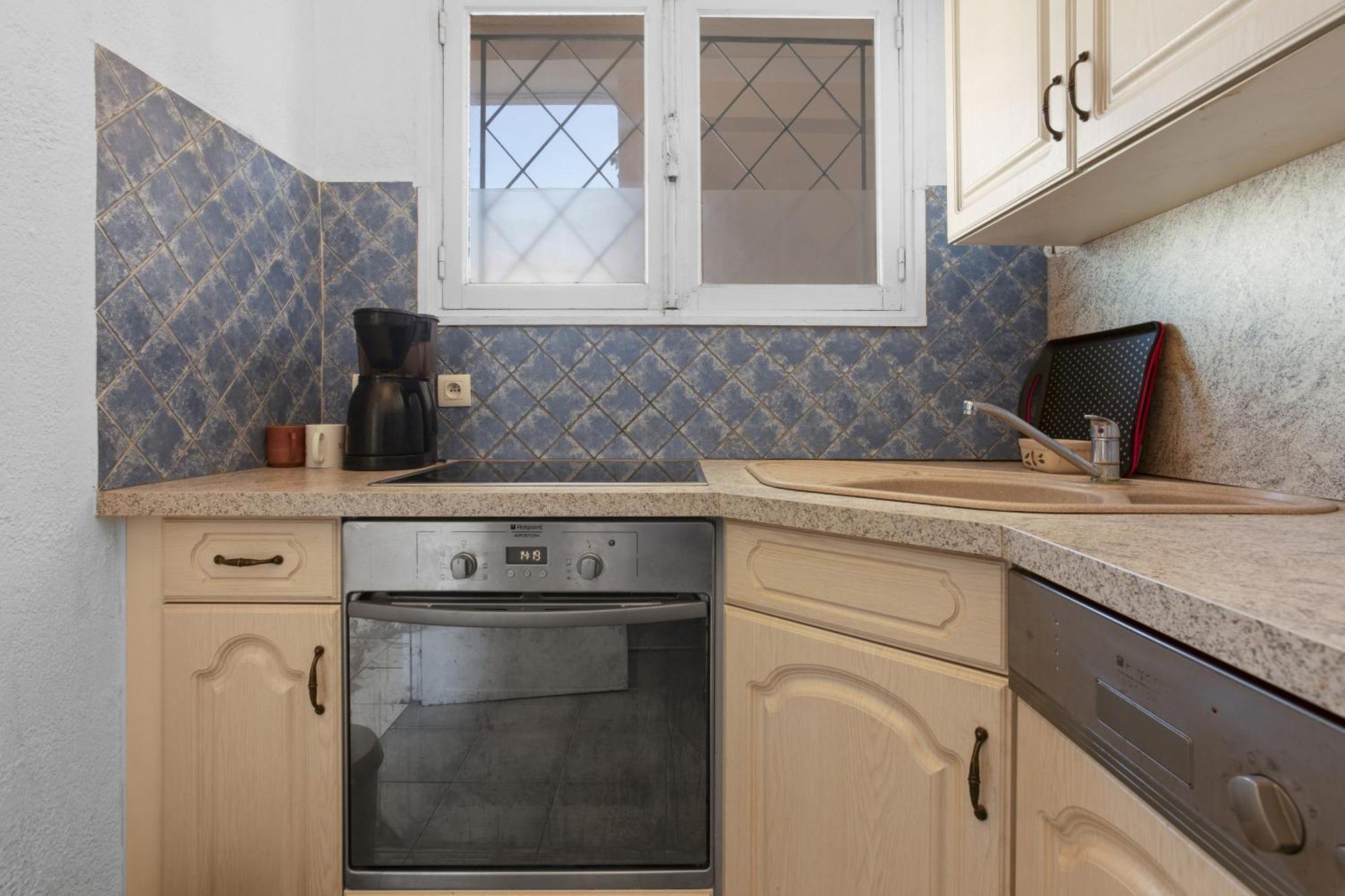 Front De Appartement Fréjus